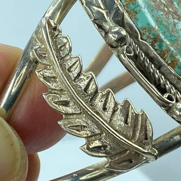 Native American Feather motif Turquoise cuff bangle 2.5" 29.0g